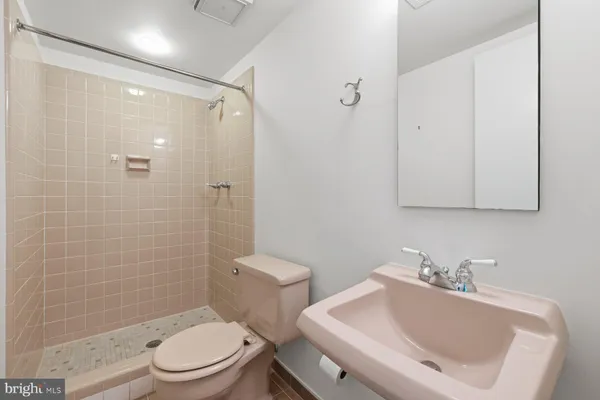 $975,000 | 6713 Bellamy Avenue, Springfield, VA 22152