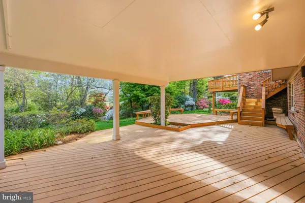 $975,000 | 6713 Bellamy Avenue, Springfield, VA 22152