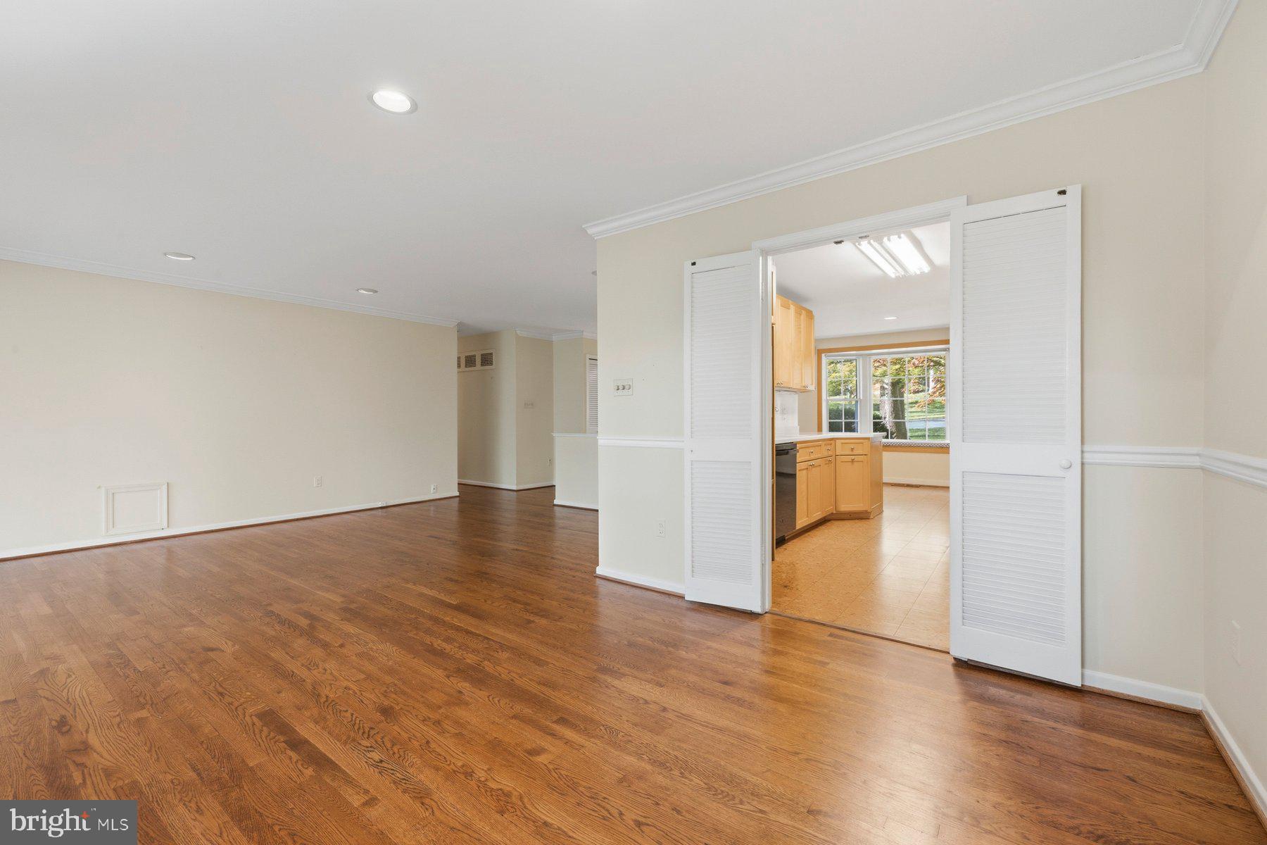 6713 Bellamy Avenue Springfield, VA 22152 - Photo 7 of 49