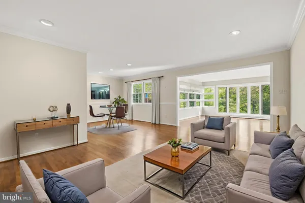 $975,000 | 6713 Bellamy Avenue, Springfield, VA 22152