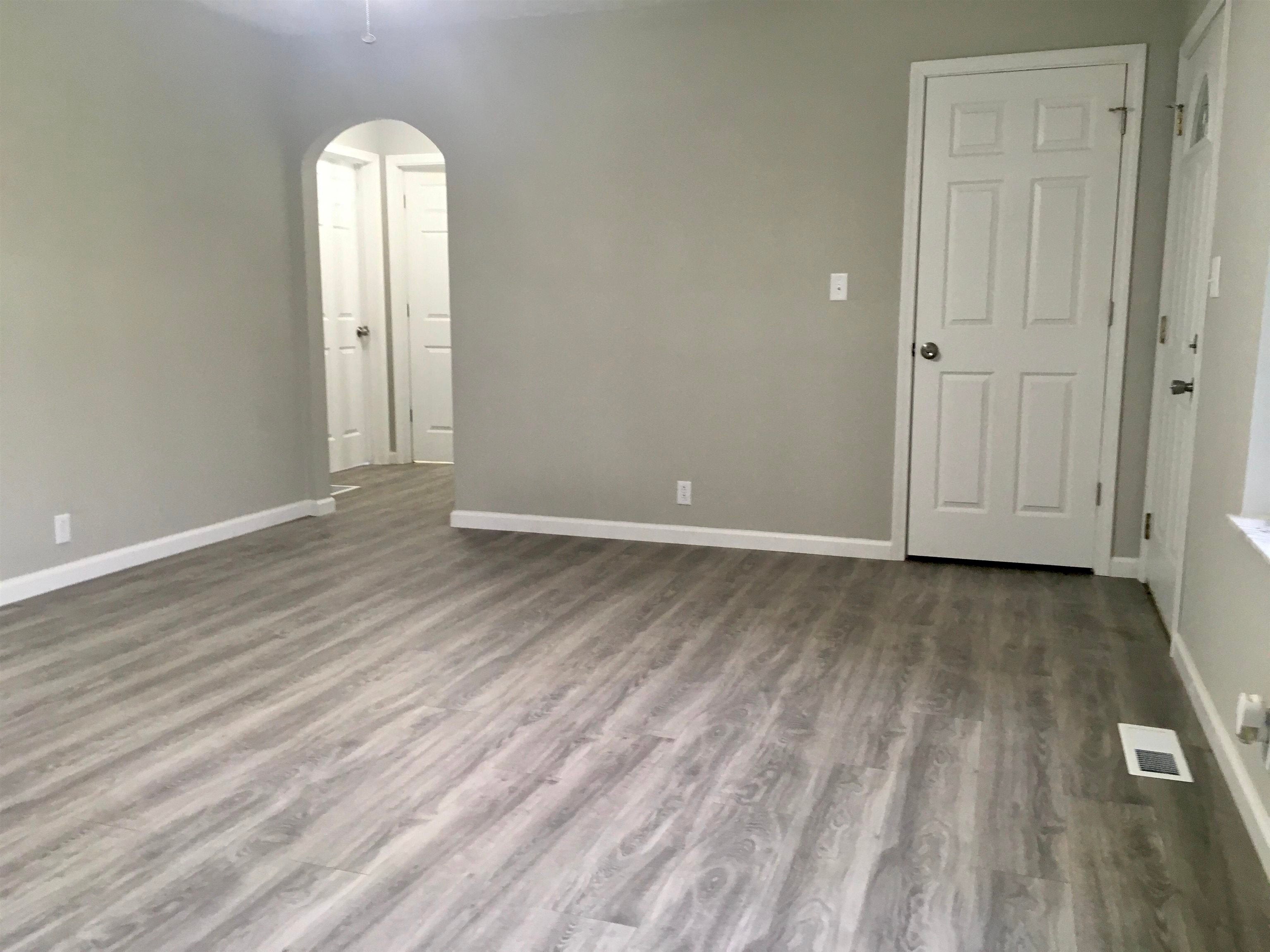 4007 Green Valley Road Huntington, WV 25701 - Photo 8 of 22 Gallery Image 8