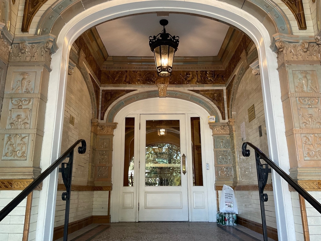 4 Charlesgate East, Unit 107 Boston, MA 02215 - Photo 10 of 23 a view of a entryway door