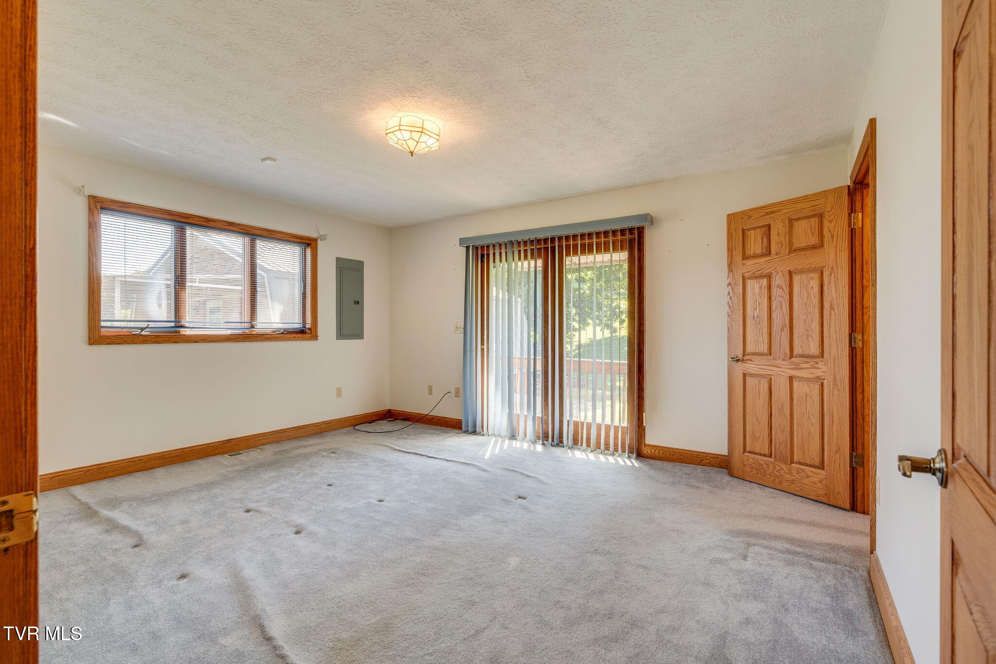 963 Big Ridge Road Kingsport, TN 37660 - Photo 12 of 66 011