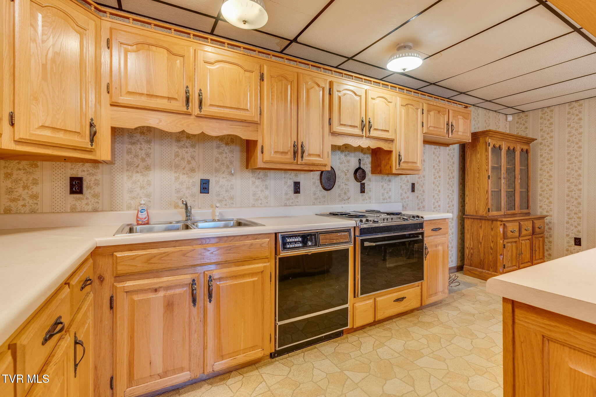 963 Big Ridge Road Kingsport, TN 37660 - Photo 24 of 66 023