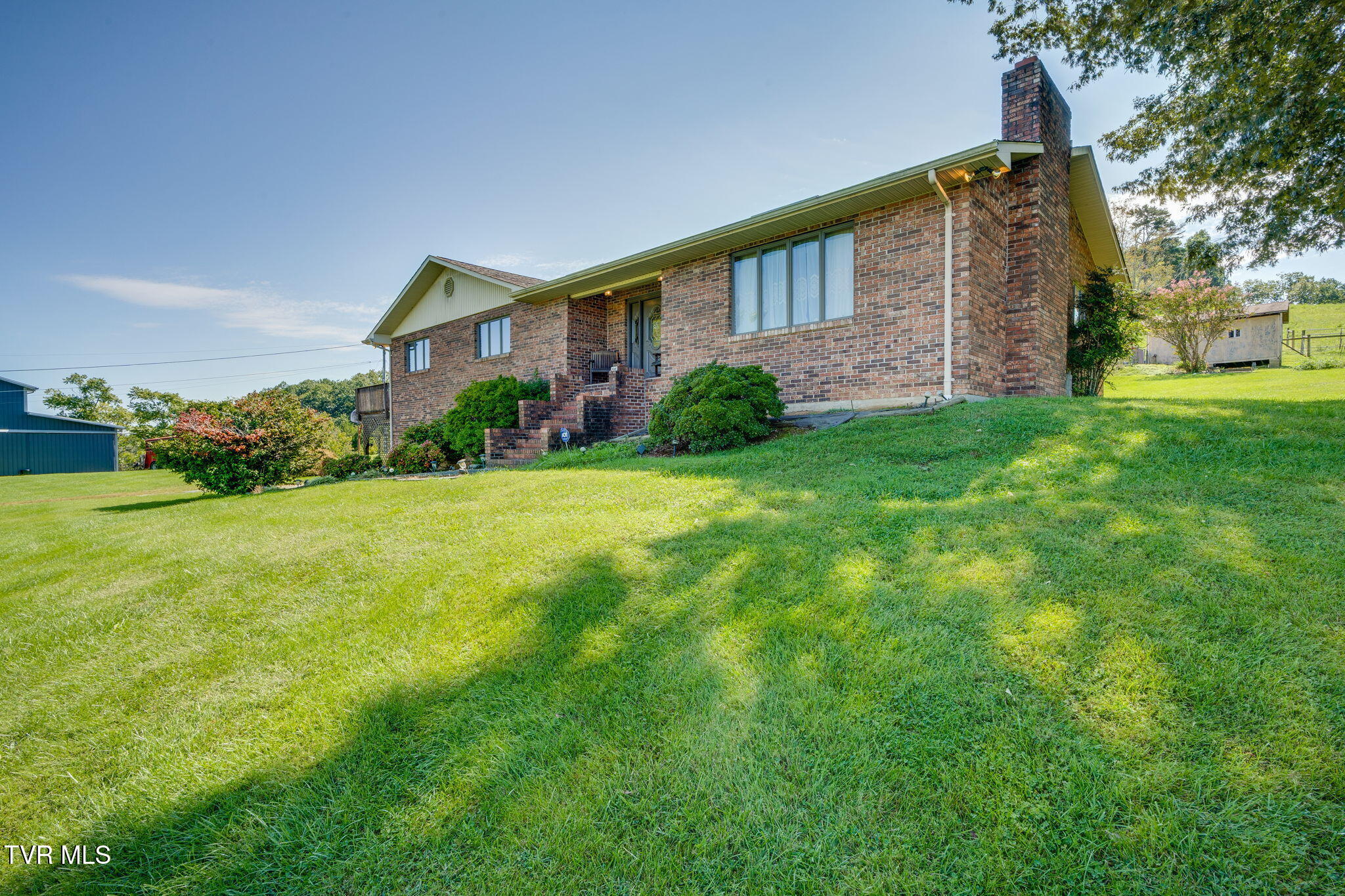 963 Big Ridge Road Kingsport, TN 37660 - Photo 4 of 66 003