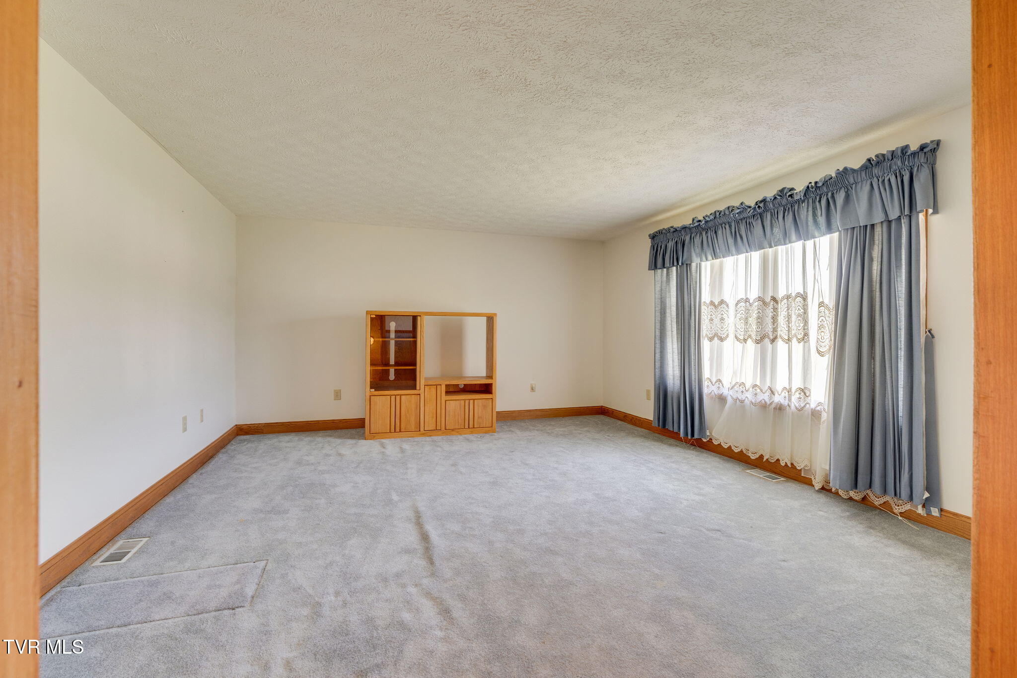 963 Big Ridge Road Kingsport, TN 37660 - Photo 7 of 66 006