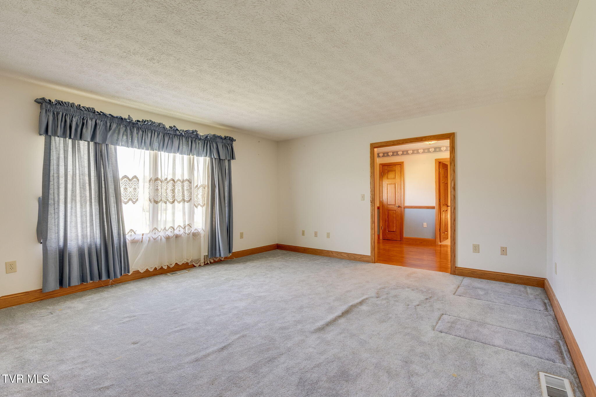 963 Big Ridge Road Kingsport, TN 37660 - Photo 8 of 66 007