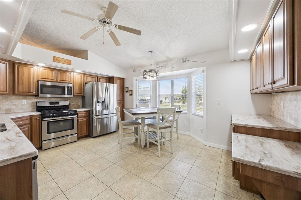 27308 Racquet Circle Leesburg, FL 34748 - Photo 15 of 74