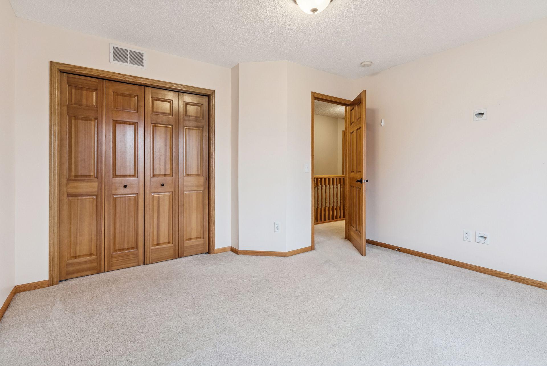 10612 Alison Way Inver Grove Heights, MN 55077 - Photo 32 of 56