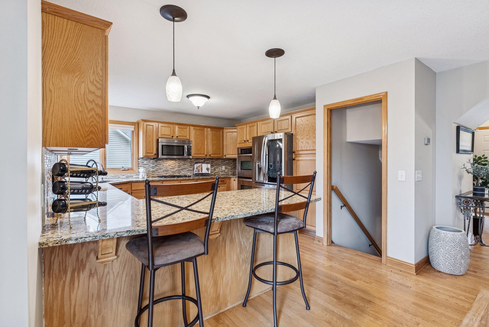 10612 Alison Way Inver Grove Heights, MN 55077 - Photo 5 of 56