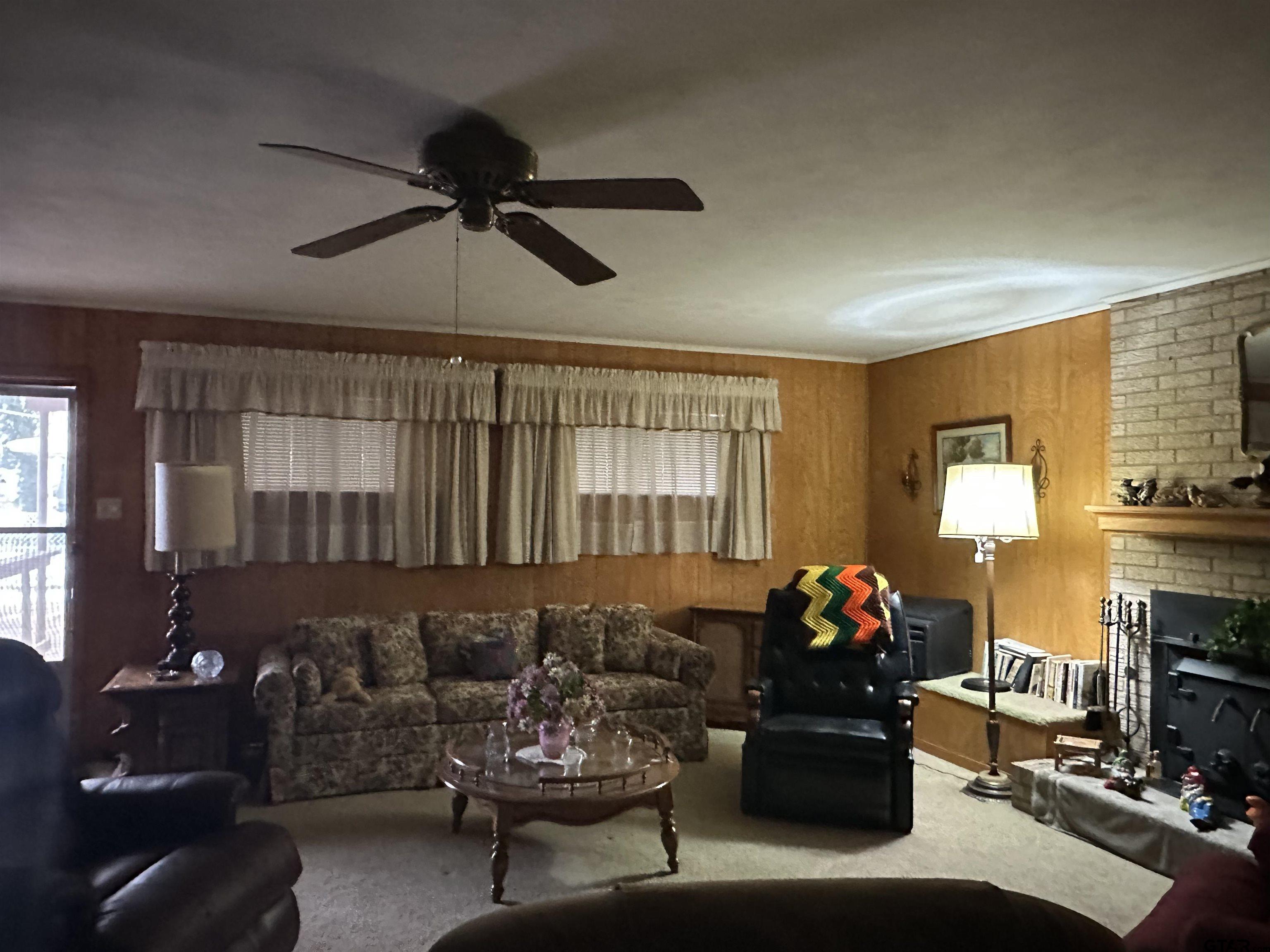 270 Fairview Street Rusk, TX 75785 - Photo 4 of 20