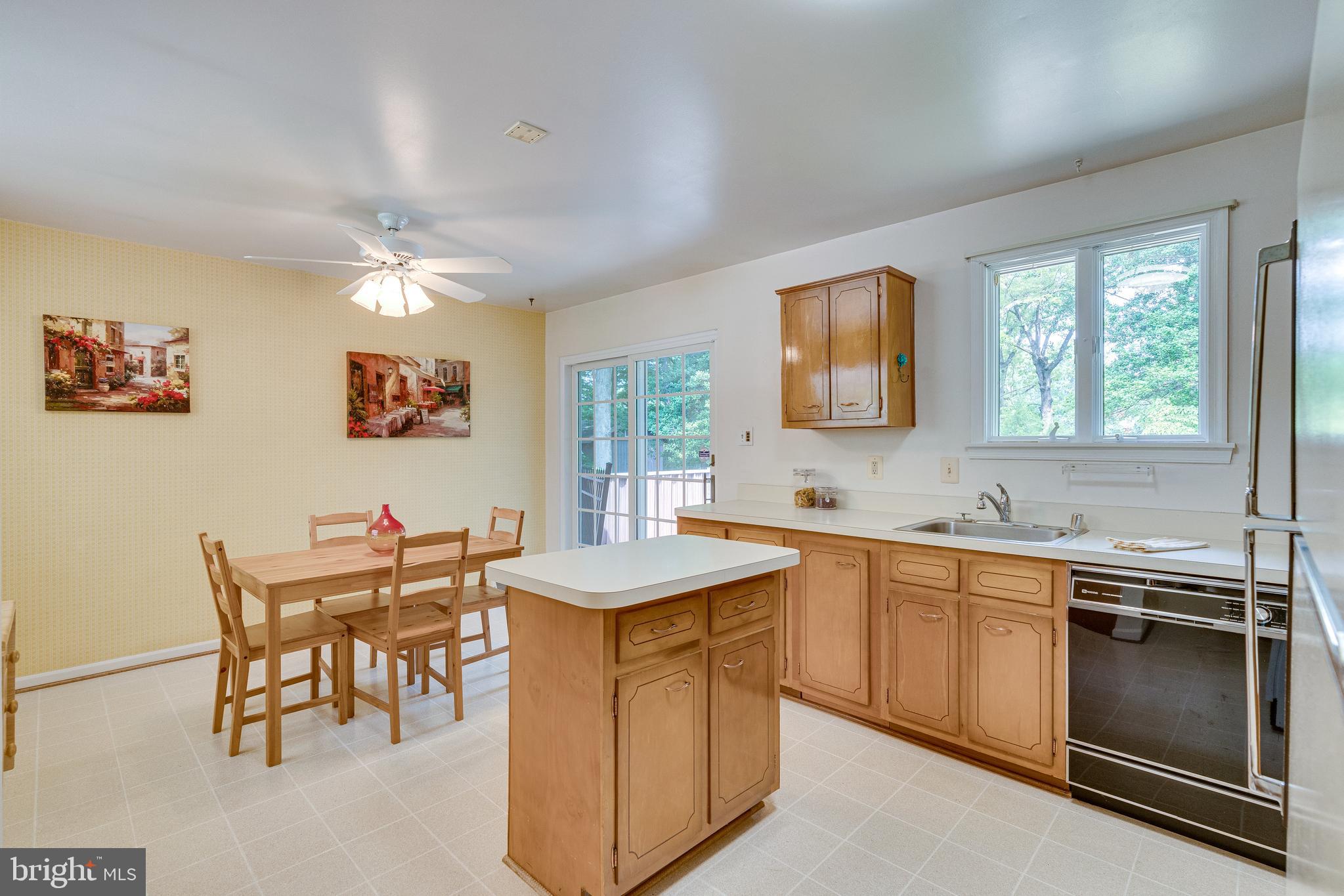 8704 Clydesdale Road Springfield, VA 22151 - Photo 11 of 37