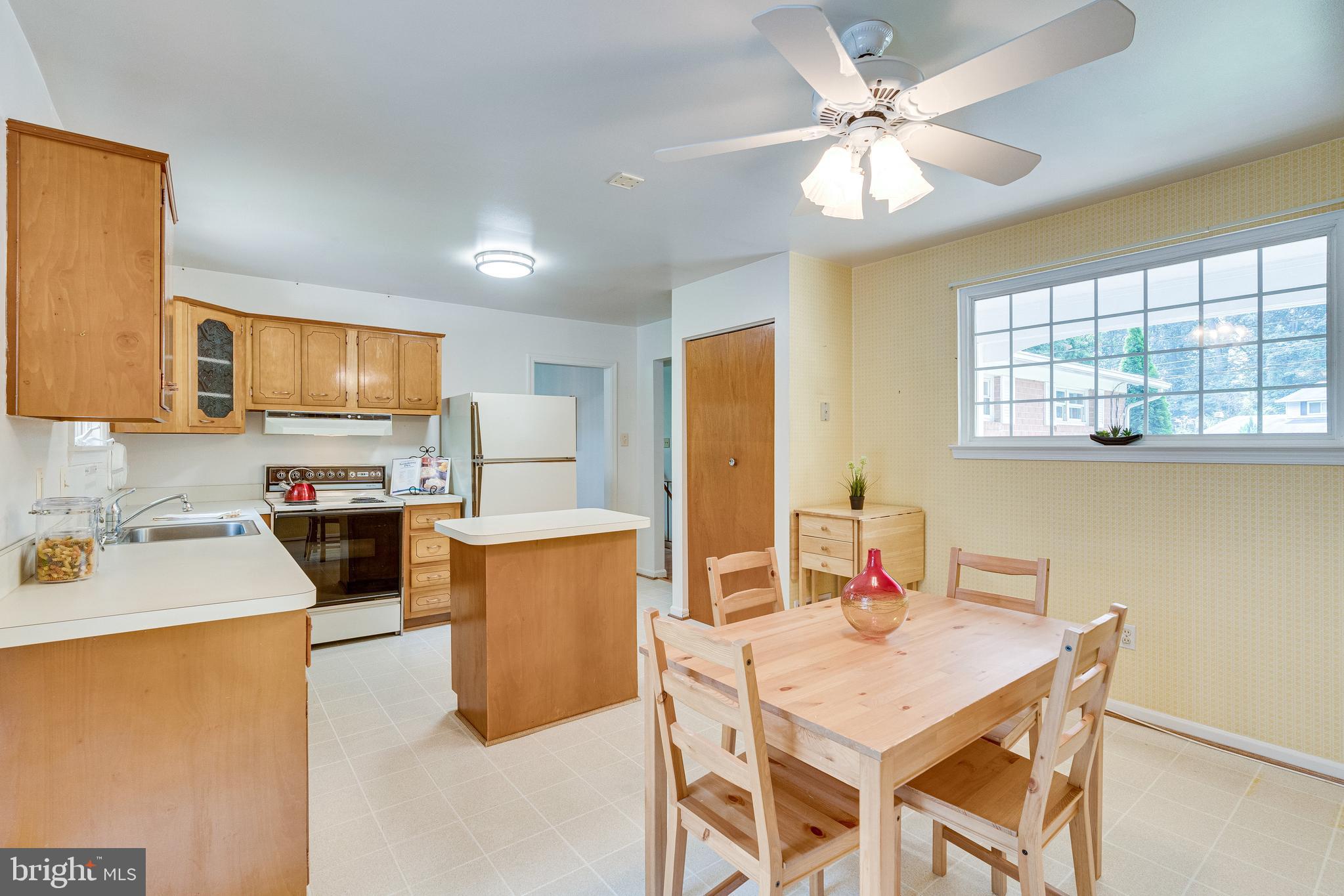 8704 Clydesdale Road Springfield, VA 22151 - Photo 12 of 37
