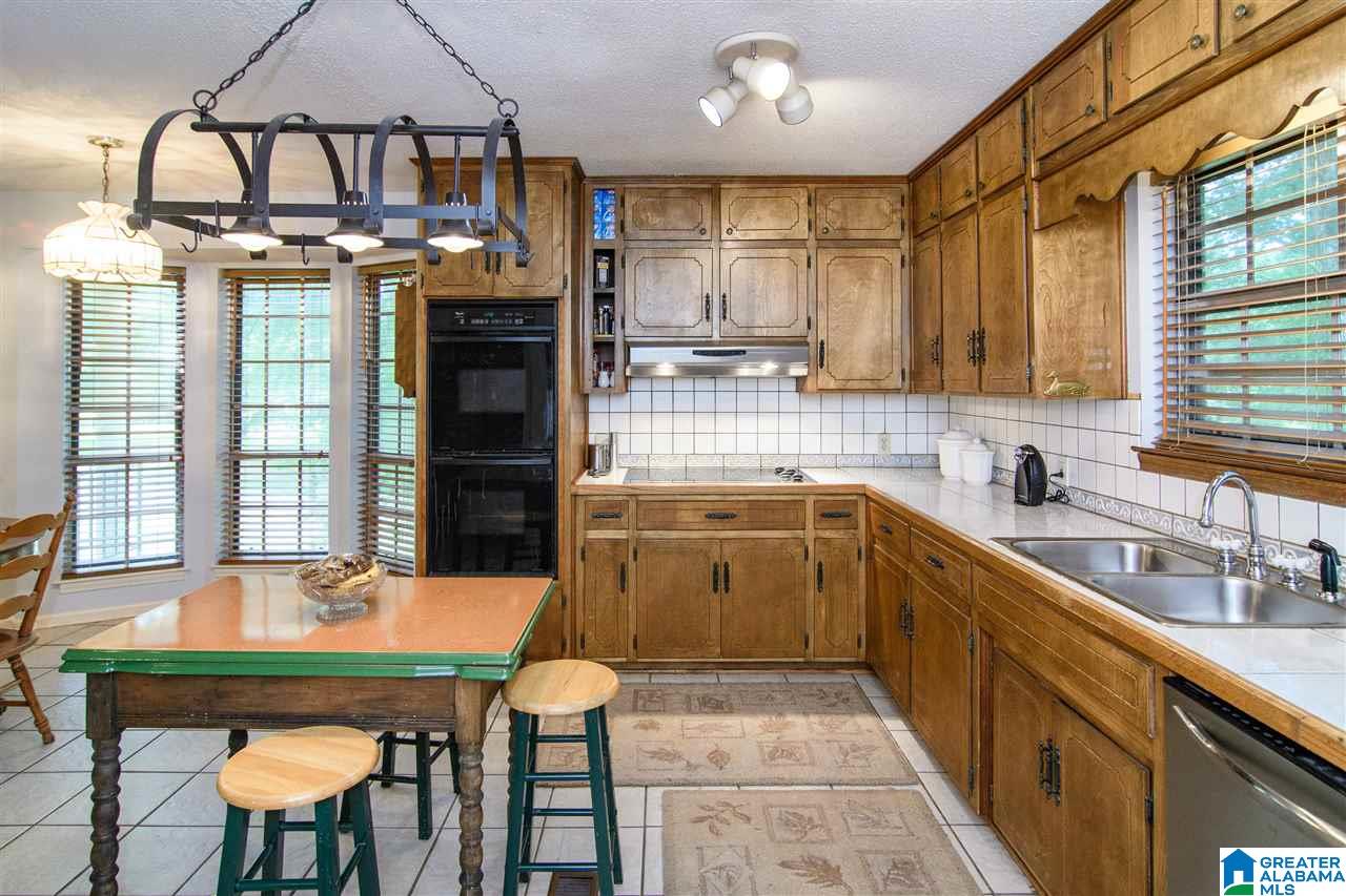 8065 Brookwood Road Pinson, AL 35126 - Photo 8 of 49