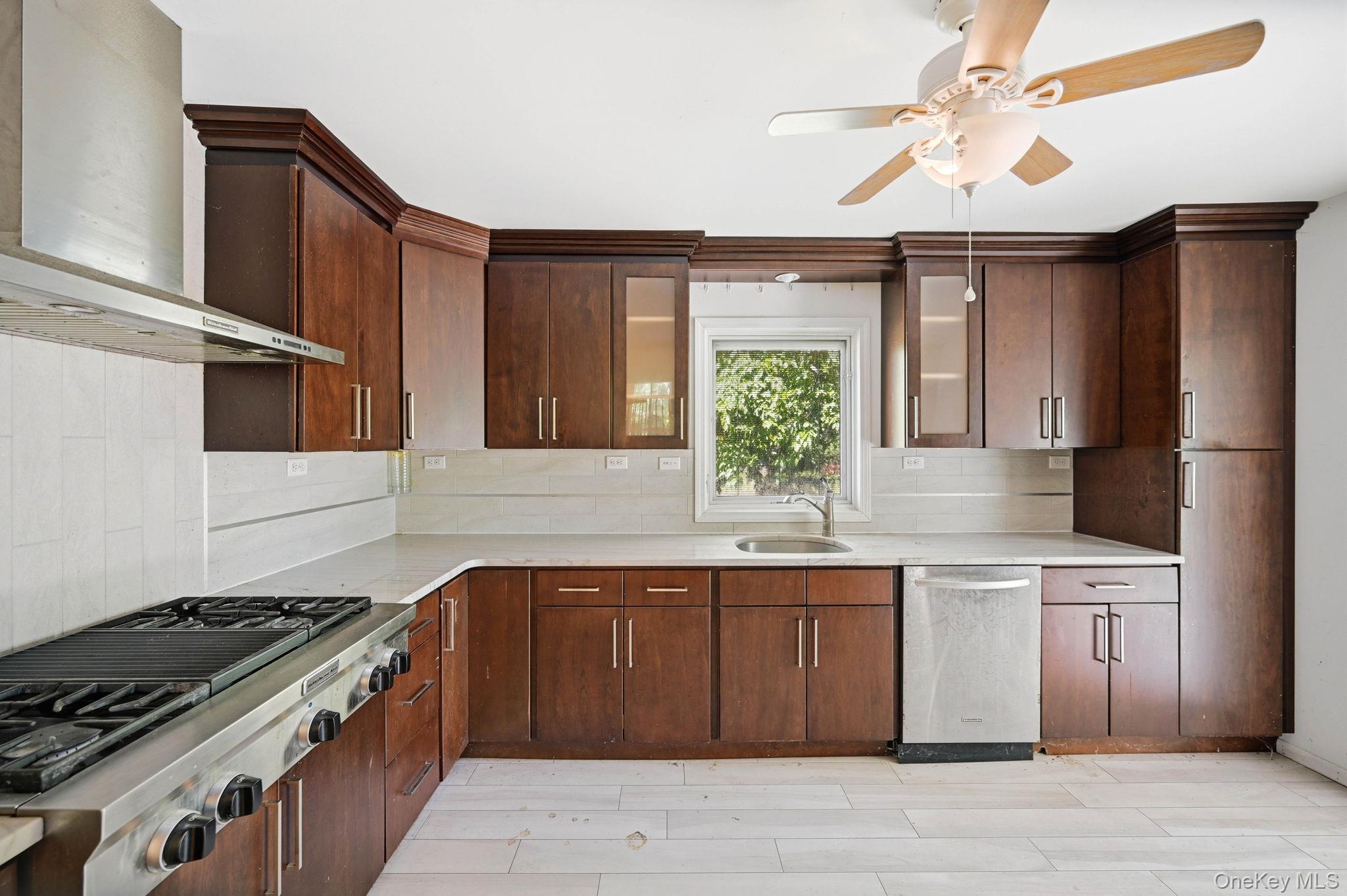 5 Flamingo Lane Spring Valley, NY 10977 - Photo 10 of 48