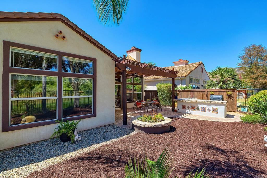2436 Fallbrook Place Escondido, CA 92027 - Photo 28 of 63