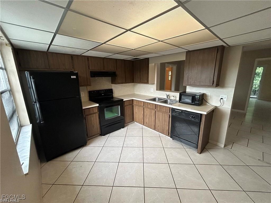 2828 Jackson Street, Unit H5 Fort Myers, FL 33901 - Photo 4 of 12