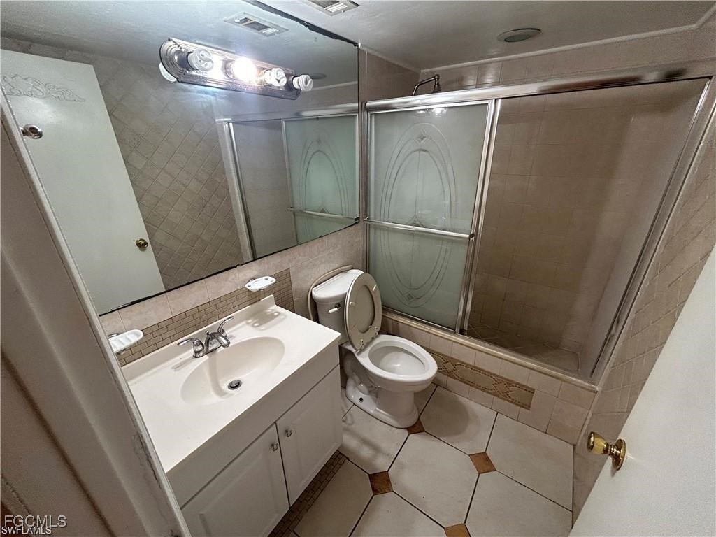2828 Jackson Street, Unit H5 Fort Myers, FL 33901 - Photo 7 of 12