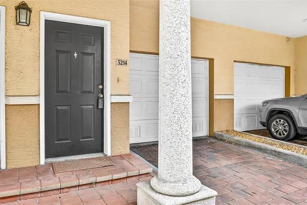 $379,000 | 5214 Hampton Beach Place, Tampa, FL 33609