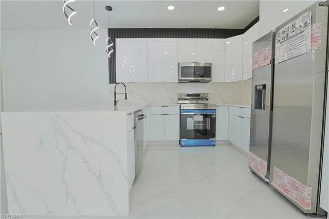 $359,900 | 3814 17th Street West, Lehigh Acres, FL 33971