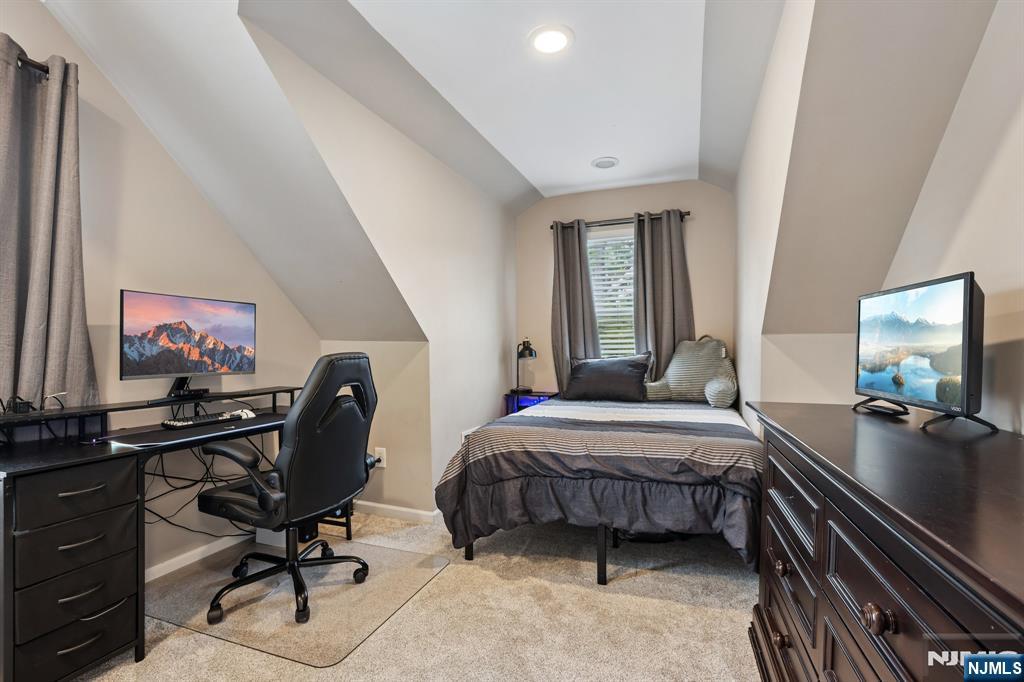 74 Overhill Road Belleville, NJ 07109 - Photo 29 of 40 Gallery Image 29