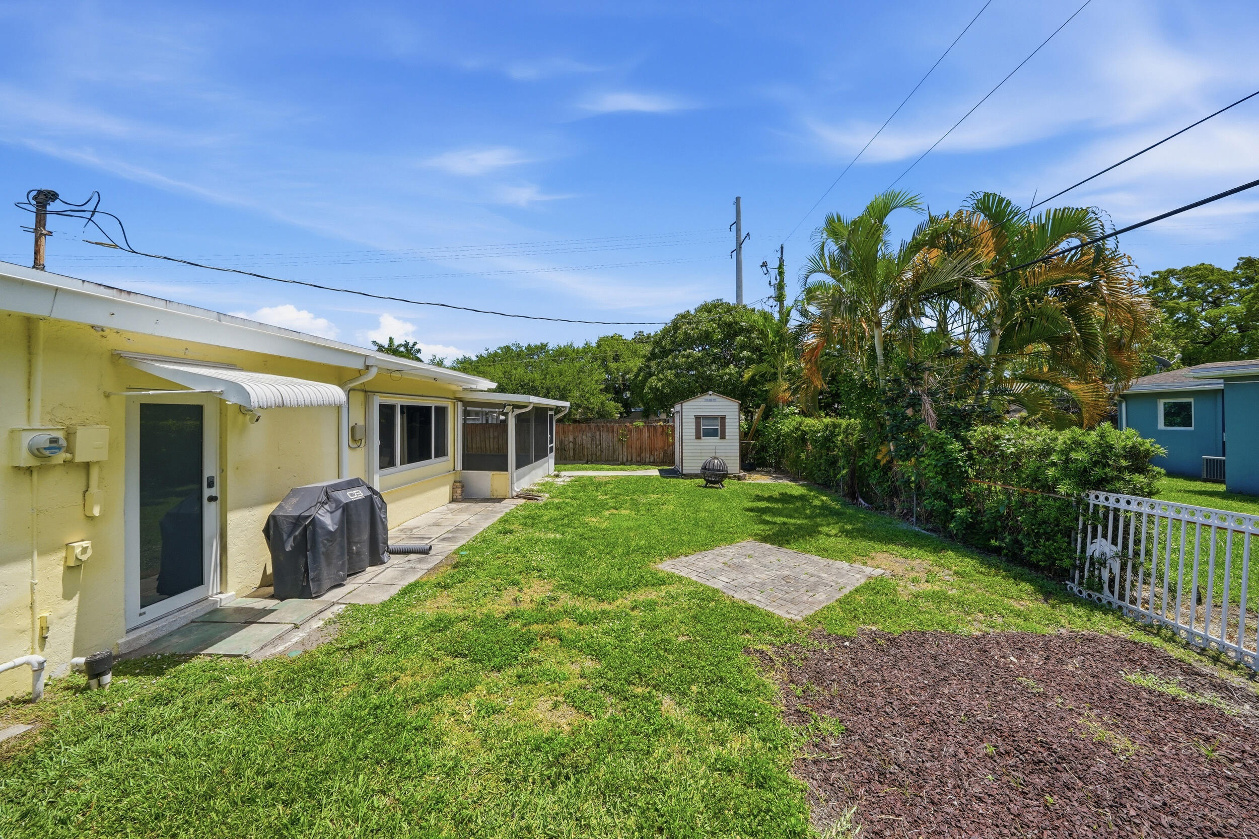 6410 Harding Street Hollywood, FL 33024 - Photo 22 of 32 35_139