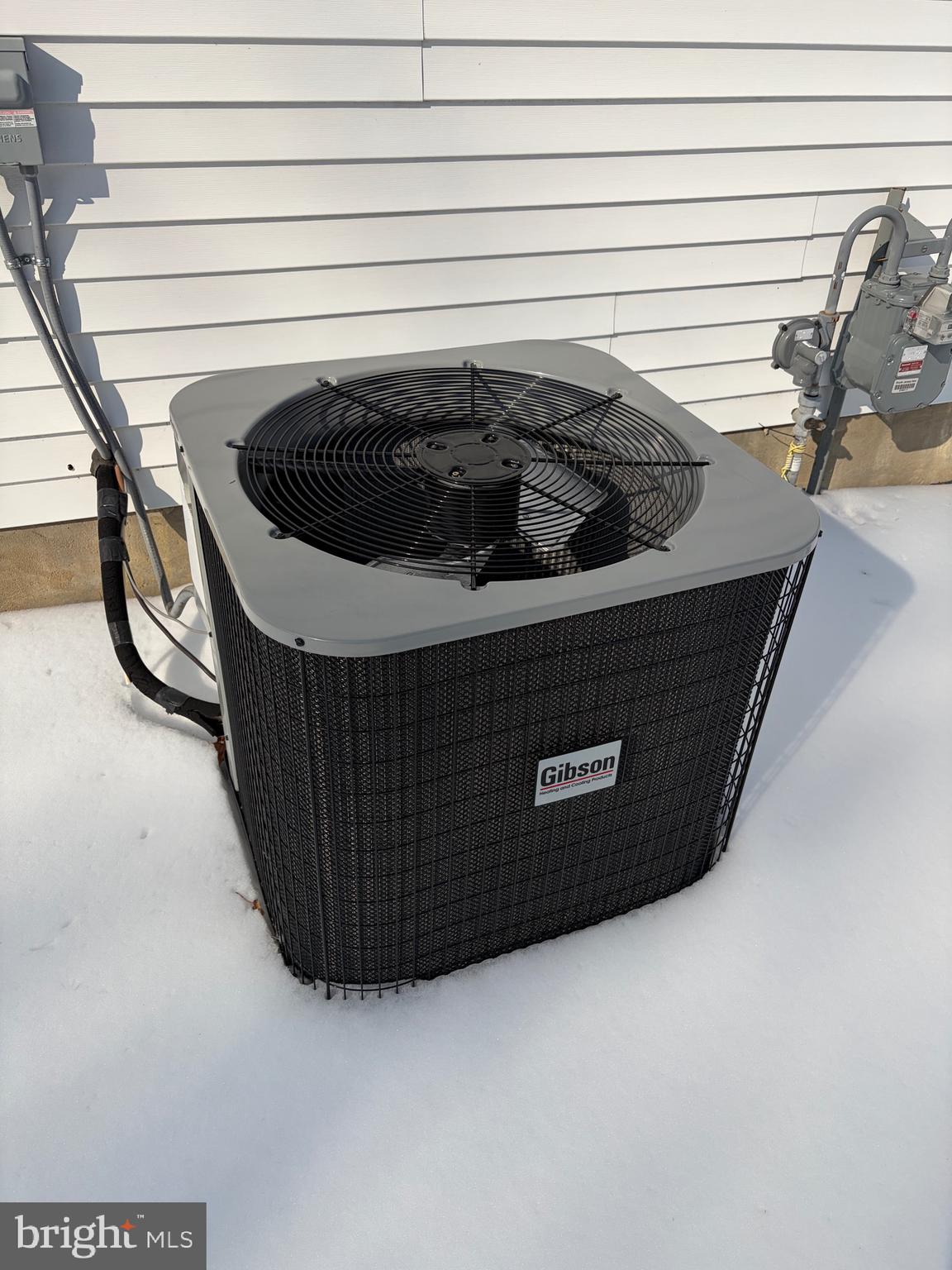 34 B Maynard Drive Sicklerville, NJ 08081 - Photo 24 of 24 a close view of stove