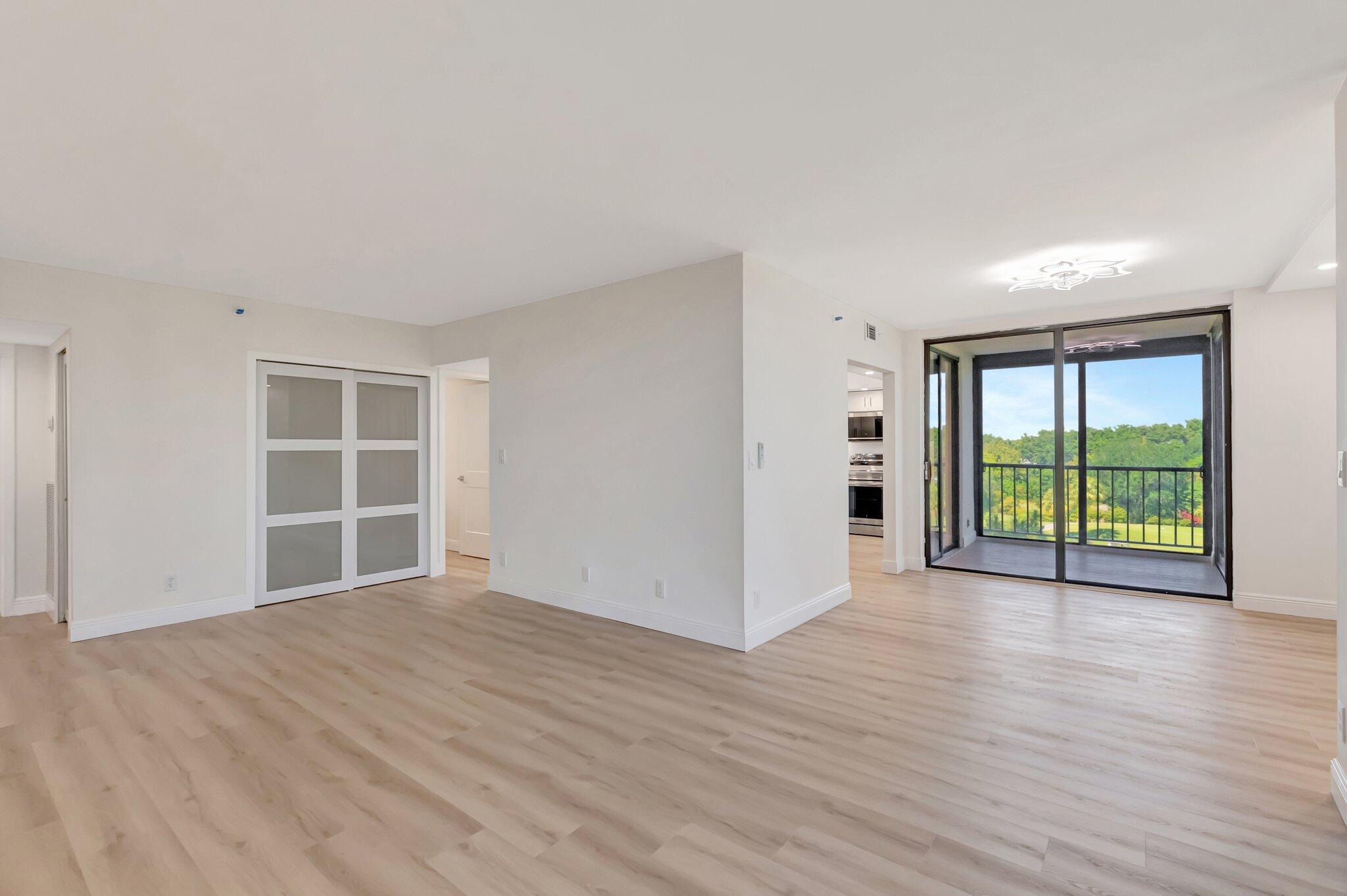 7802 Lakeside Boulevard, Unit 764 Boca Raton, FL 33434 - Photo 18 of 61 LIVING ROOM