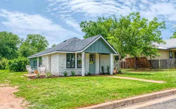 $265,000 | 604 East Luce Street, Llano, TX 78643