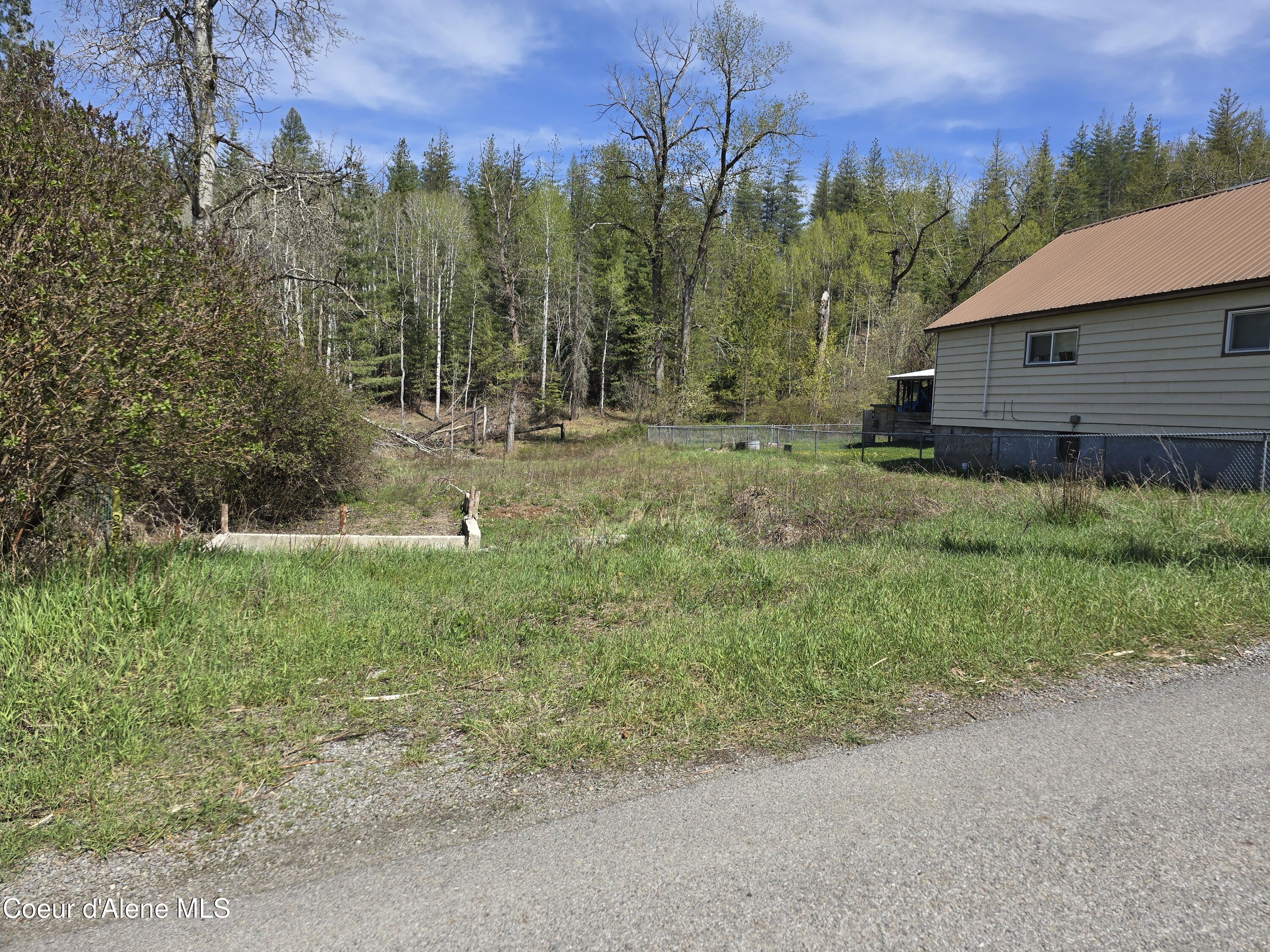 821 Lower Page Road Smelterville, ID 83868 - Photo 2 of 8 1000006171