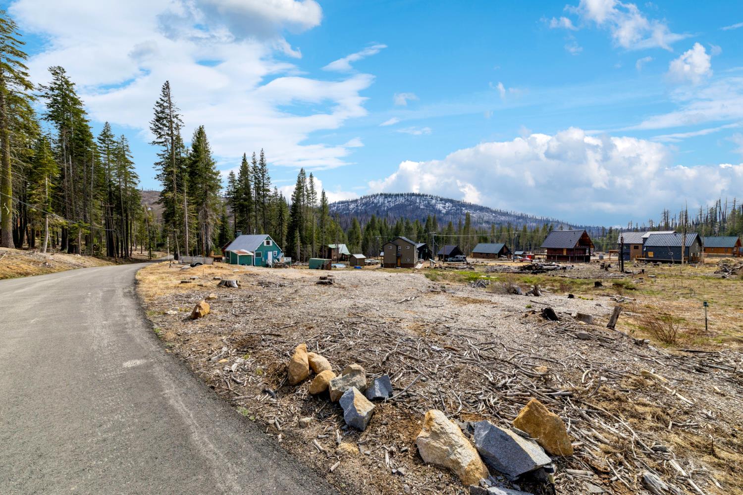a view of outdoor space with city view