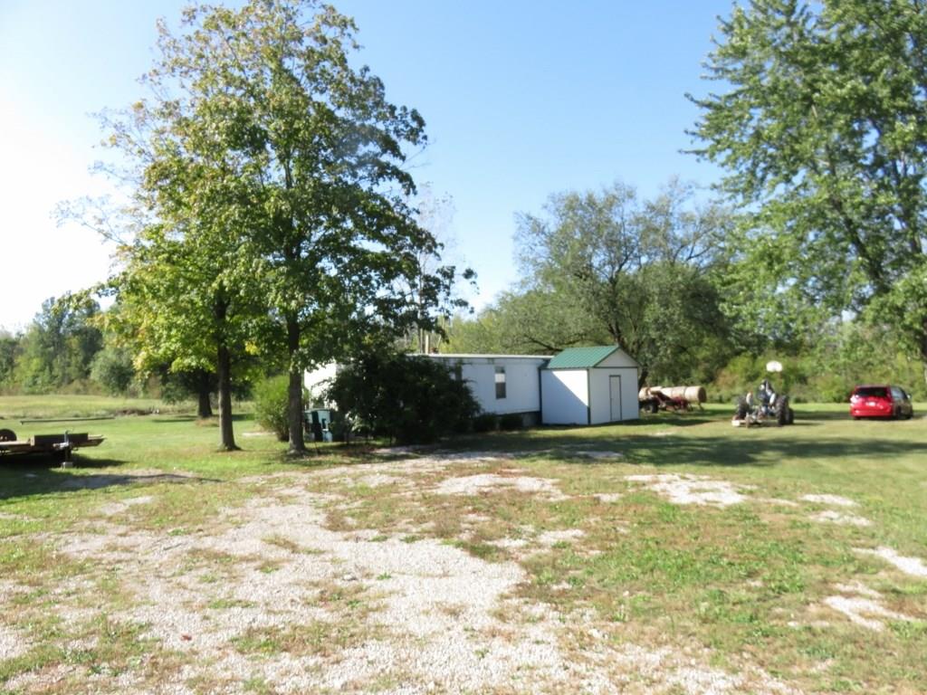 3707 East Wilson Road Muncie, IN 47303 - Photo 4 of 9