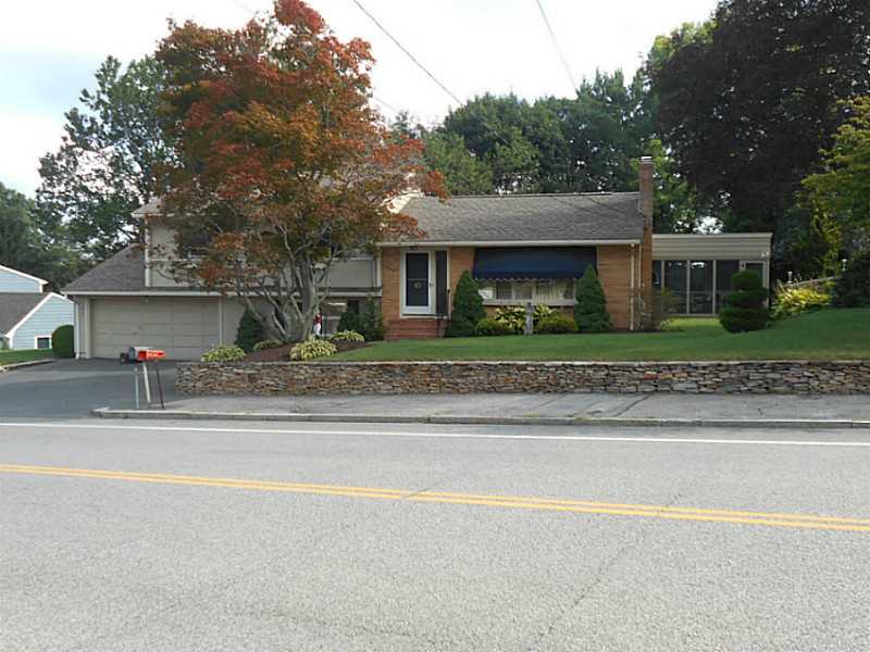 425 River Road Lincoln, RI 02865 - Photo 15 of 16 Exterior Front.