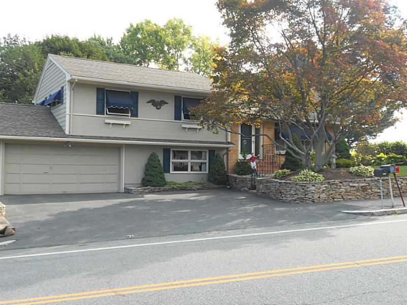 425 River Road Lincoln, RI 02865 - Photo 3 of 16 Exterior Front.