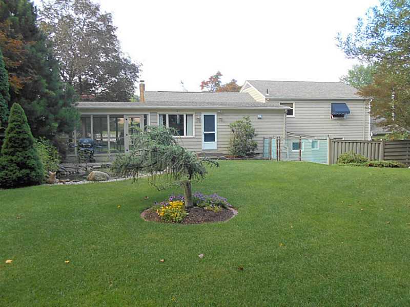 425 River Road Lincoln, RI 02865 - Photo 4 of 16 Exterior Front.
