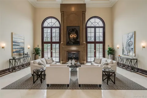 $9,000,000 | 4 Valentine Farm Court, Glen Head, NY 11545