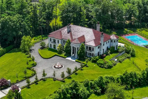 $9,000,000 | 4 Valentine Farm Court, Glen Head, NY 11545