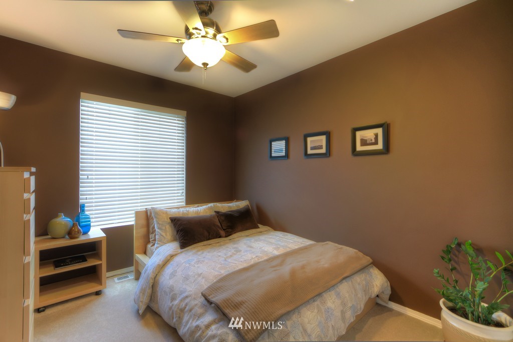 28078 Maple Ridge Way Southeast Maple Valley, WA 98038 - Photo 14 of 19