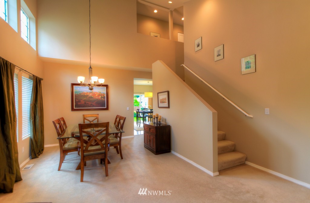 28078 Maple Ridge Way Southeast Maple Valley, WA 98038 - Photo 4 of 19