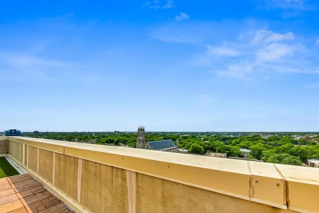 $225,000 | 1122 West Catalpa Avenue, Unit 808, Chicago, IL 60640