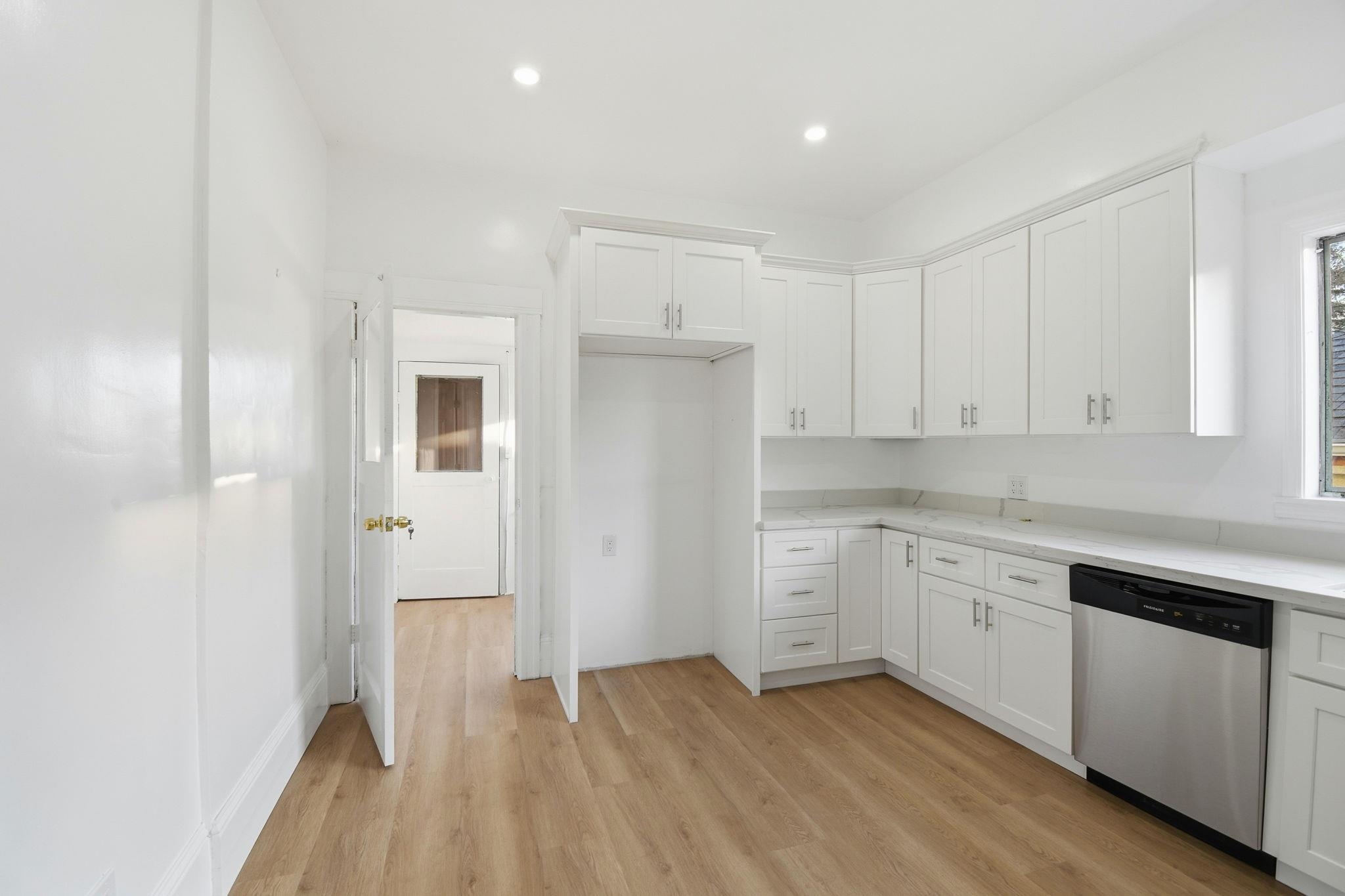 1712 37th Avenue Oakland, CA 94601 - Photo 12 of 26