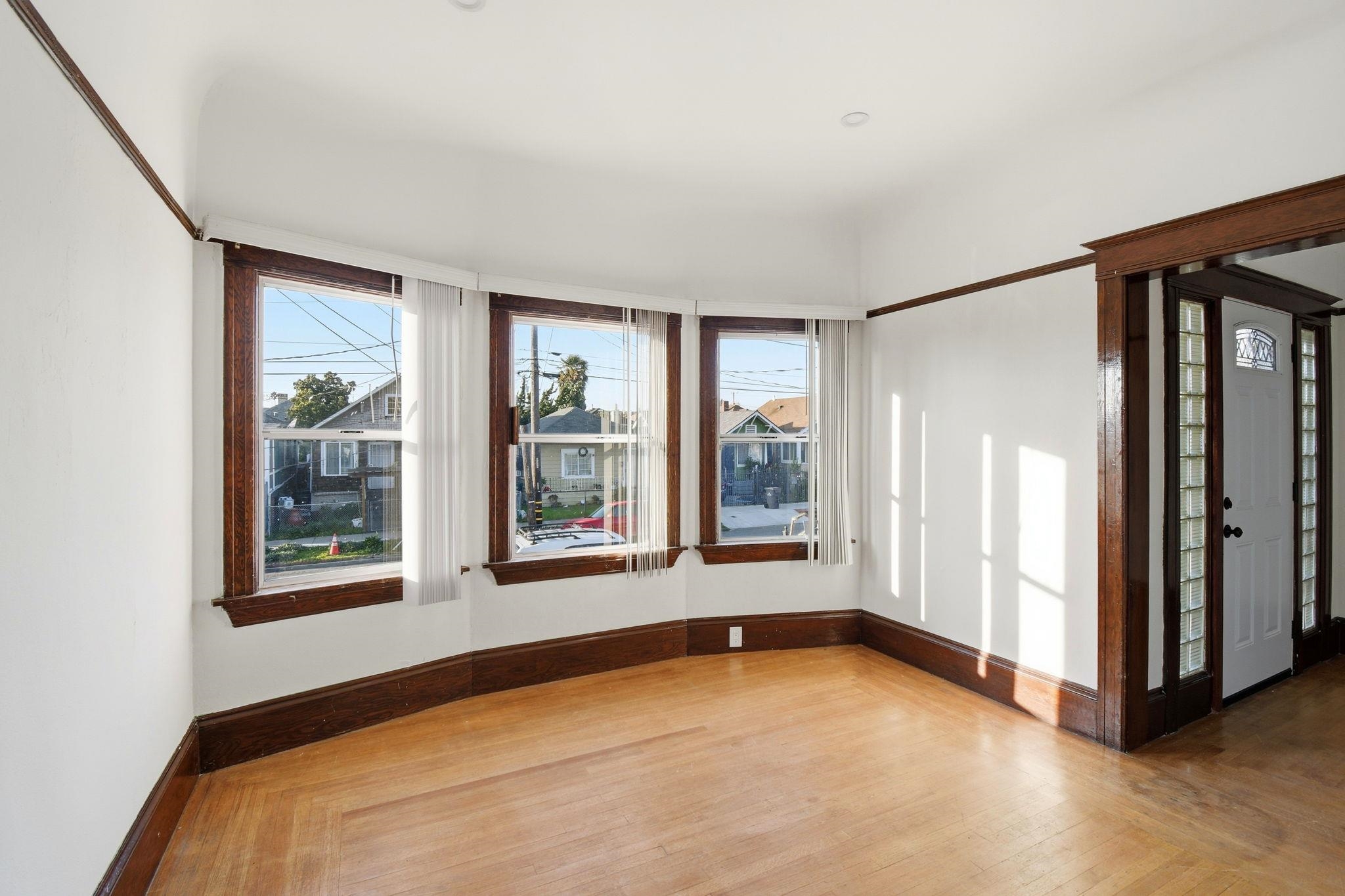 1712 37th Avenue Oakland, CA 94601 - Photo 4 of 26