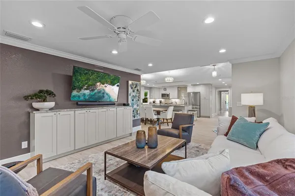 $10,900 | 135 93rd Avenue, Treasure Island, FL 33706