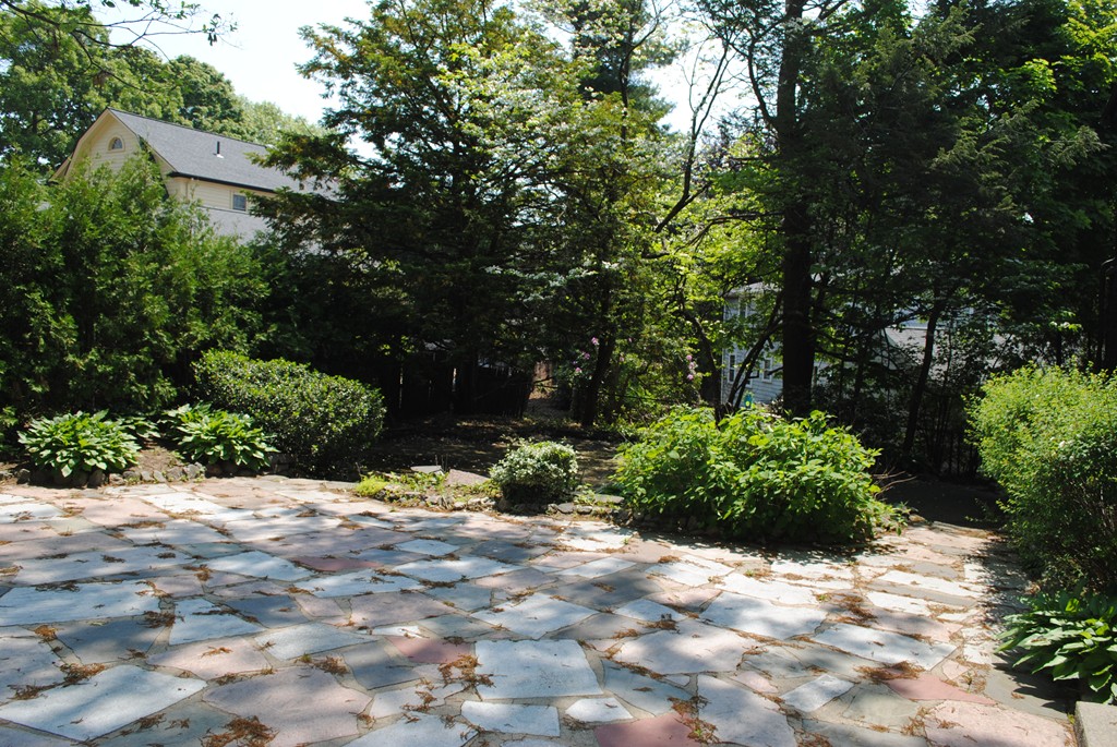 46 Stoney Brae Road Quincy, MA 02170 - Photo 23 of 24 Gallery Image 23