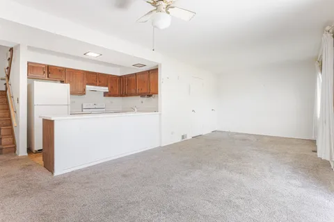 $349,000 | 609 Carriage Hill Drive, Glenview, IL 60025