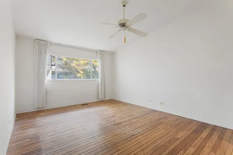 $349,000 | 609 Carriage Hill Drive, Glenview, IL 60025