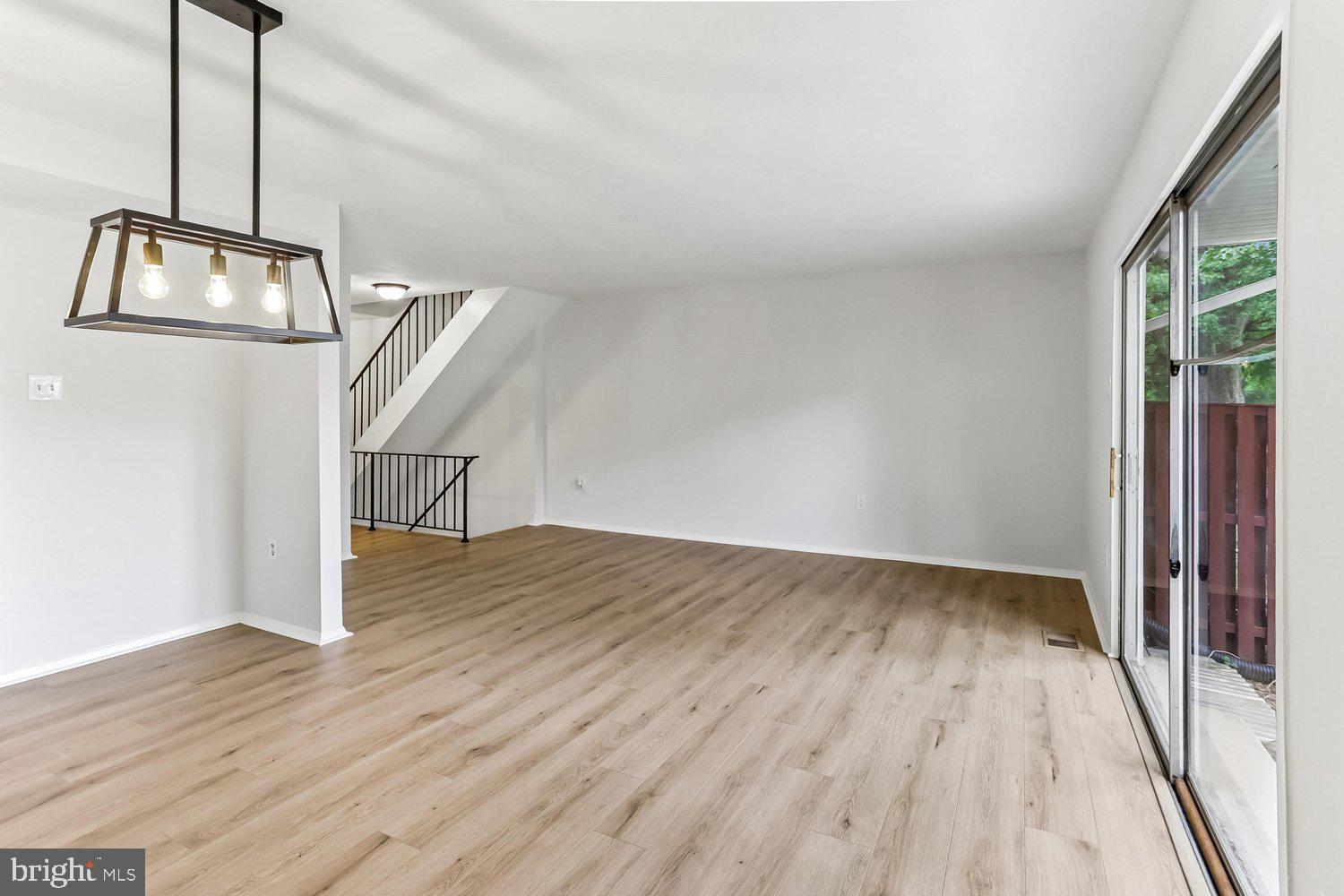 11191 Columbia Pike, Unit 41 Silver Spring, MD 20901 - Photo 22 of 52 Dining Area