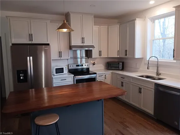 $316,000 | 36 Lake Street, Sparta, NC 28675
