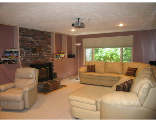 583 Edmands Road Framingham, MA 01701 - Photo 17 of 18 a living room with furniture and a large window