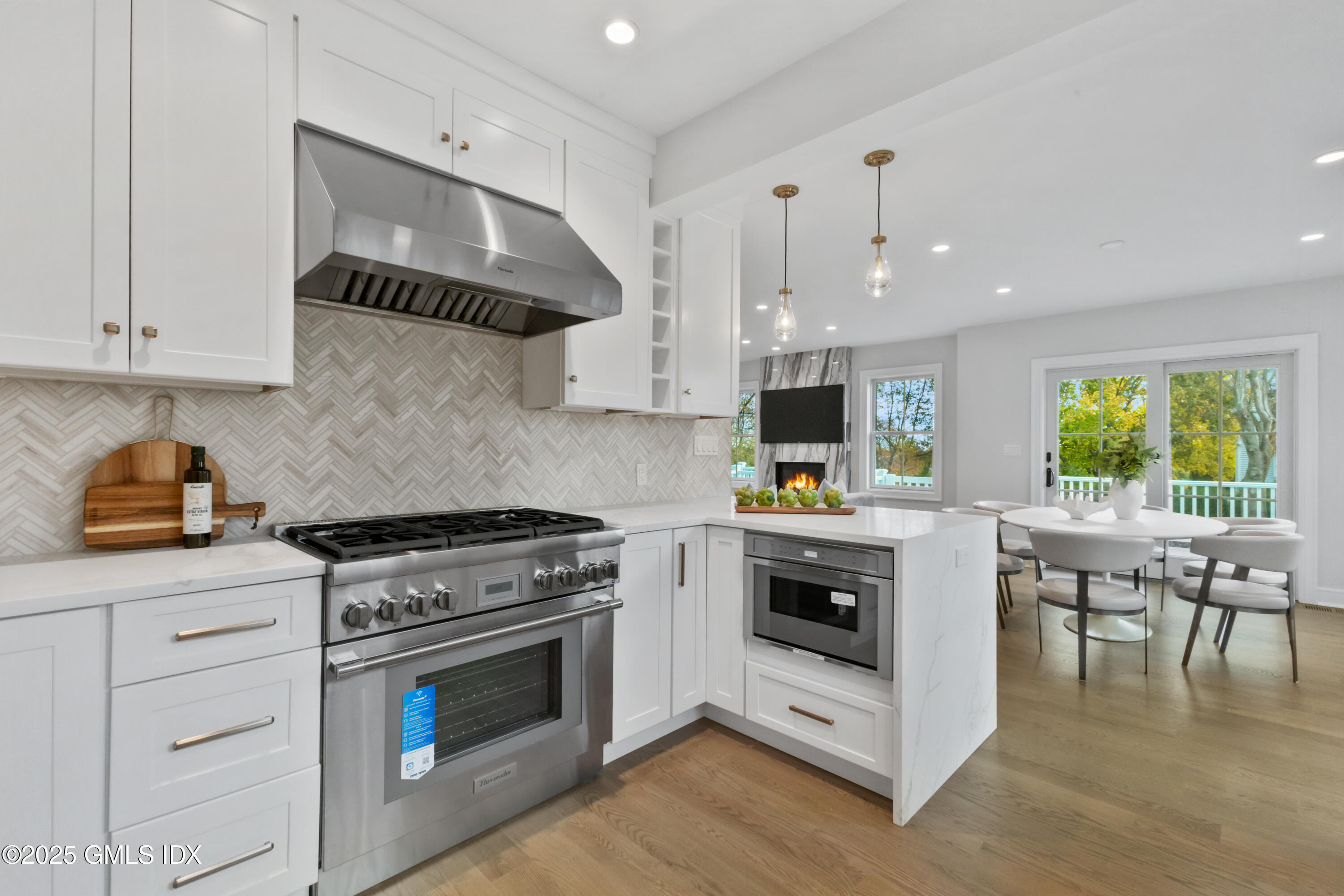 151 Hamilton Avenue Greenwich, CT 06830 - Photo 5 of 18 151A - HOUSE 1